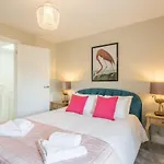 Beautiful 2Bed Central Home
